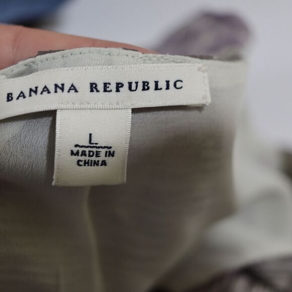 Banana Republic Gray Floral Stripes Pastel Lavender 100% Silk Shirt Top Blouse L - Picture 11 of 13